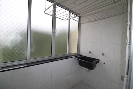 Apartamento à venda com 78m², 3 quartos e 1 vagaÁrea de Serviço