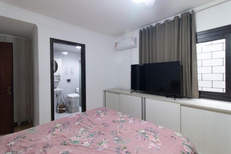 Casa à venda com 262m², 4 quartos e 3 vagas Casa à venda com 262m², 4 quartos e 3 vagasSuíte