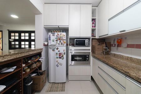 Casa à venda com 262m², 4 quartos e 3 vagas Casa à venda com 262m², 4 quartos e 3 vagasCozinha