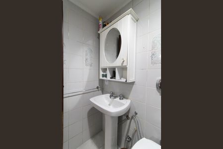 Casa à venda com 262m², 4 quartos e 3 vagas Casa à venda com 262m², 4 quartos e 3 vagasBanheiro suíte 1