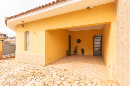 Casa à venda com 280m², 3 quartos e 6 vagasGaragem