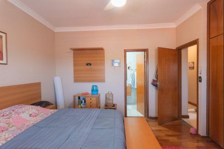 Casa à venda com 280m², 3 quartos e 6 vagasSuíte