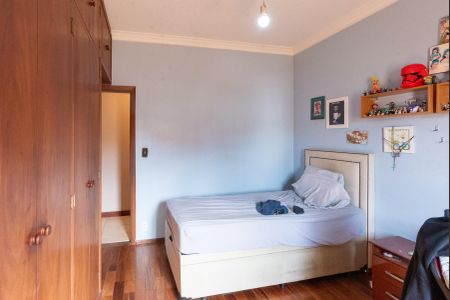 Casa à venda com 280m², 3 quartos e 6 vagasQuarto 2