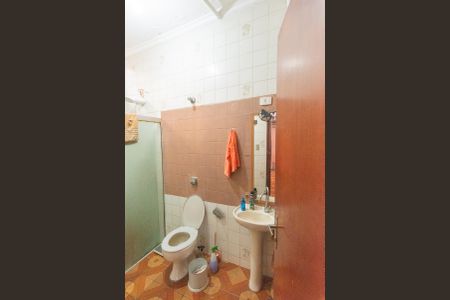 Casa à venda com 280m², 3 quartos e 6 vagasBanheiro de Serviço