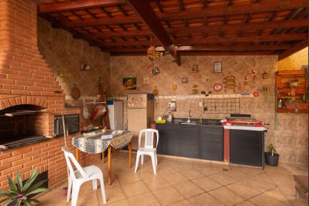 Casa à venda com 280m², 3 quartos e 6 vagasEspaço Gourmet