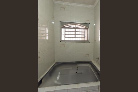 Casa à venda com 280m², 3 quartos e 6 vagasBanheiro da Suíte