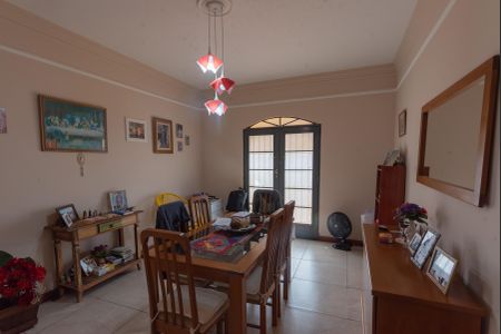 Casa à venda com 280m², 3 quartos e 6 vagasSala de Jantar