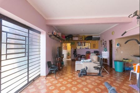 Casa à venda com 280m², 3 quartos e 6 vagasÁrea Privativa