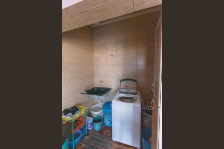 Casa à venda com 280m², 3 quartos e 6 vagasÁrea de Serviço