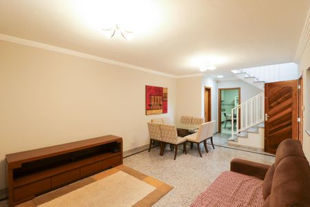 Casa à venda com 136m², 3 quartos e 2 vagasSala