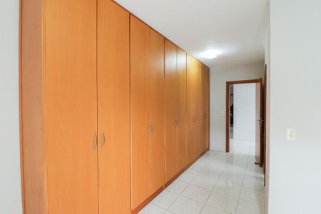 Casa à venda com 136m², 3 quartos e 2 vagasSuíte