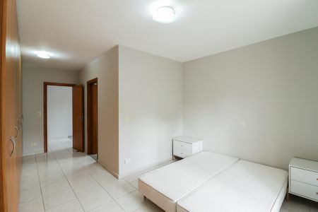 Casa à venda com 136m², 3 quartos e 2 vagasSuíte