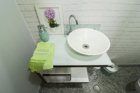 Casa à venda com 136m², 3 quartos e 2 vagasLavabo