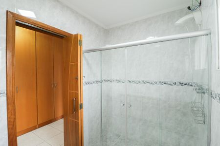 Casa à venda com 136m², 3 quartos e 2 vagasBanheiro da Suíte