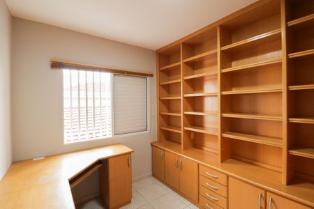 Casa à venda com 136m², 3 quartos e 2 vagasQuarto 1