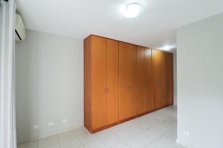 Casa à venda com 136m², 3 quartos e 2 vagasSuíte