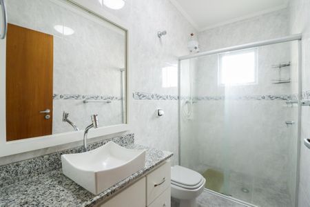 Casa à venda com 136m², 3 quartos e 2 vagasBanheiro Social