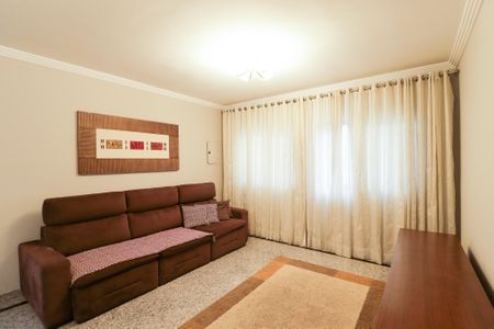 Casa à venda com 136m², 3 quartos e 2 vagasSala