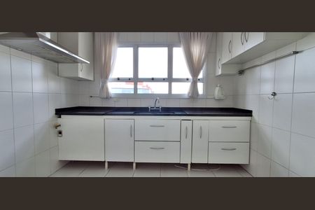 Apartamento à venda com 144m², 4 quartos e 3 vagas Apartamento à venda com 144m², 4 quartos e 3 vagasCozinha