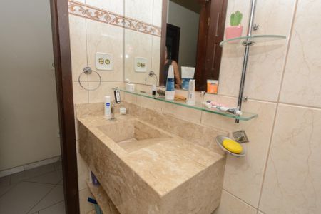 Casa à venda com 500m², 6 quartos e 4 vagasCasa 2 - Banheiro Social