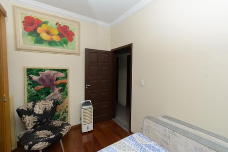 Casa à venda com 500m², 6 quartos e 4 vagasCasa 2 - Quarto 2