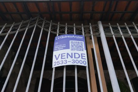 Casa à venda com 500m², 6 quartos e 4 vagasPlaquinha