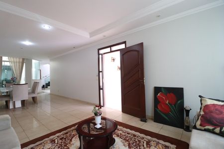 Casa para alugar com 456m², 7 quartos e 5 vagasSala