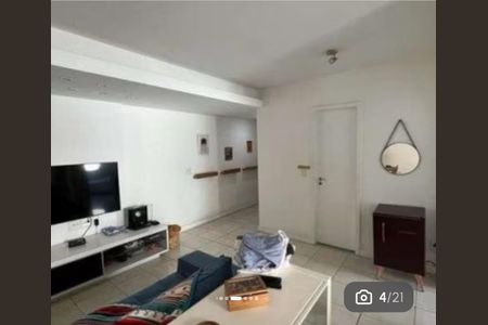 Apartamento à venda com 100m², 2 quartos e 2 vagasSala