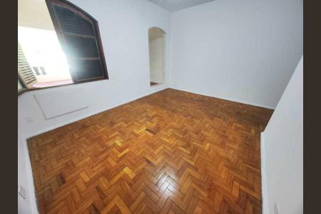 Casa de condomínio à venda com 170m², 3 quartos e 2 vagas