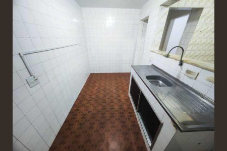 Casa de condomínio à venda com 170m², 3 quartos e 2 vagas