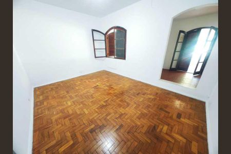 Casa de condomínio à venda com 170m², 3 quartos e 2 vagas