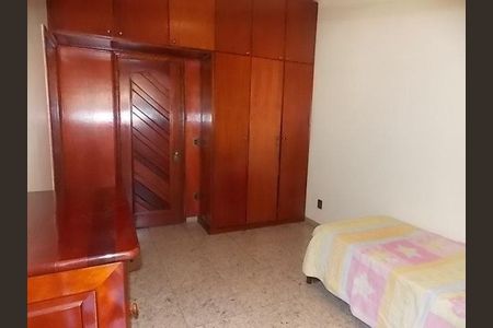 Casa à venda com 449m², 3 quartos e 4 vagas