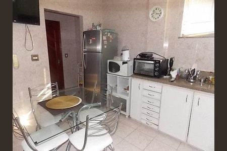 Casa à venda com 449m², 3 quartos e 4 vagas