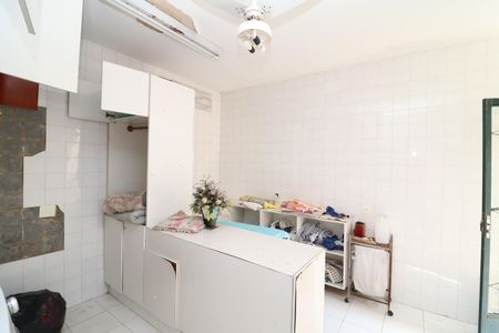 Casa à venda com 707m², 6 quartos e 4 vagasLavanderia