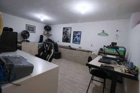 Casa à venda com 137m², 3 quartos e 4 vagas