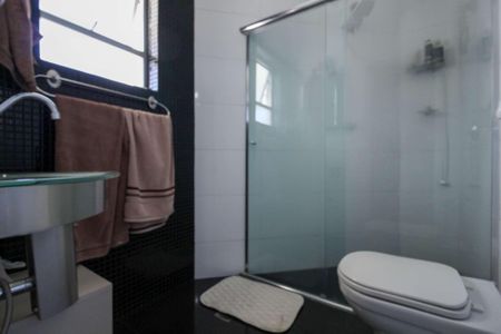 Casa à venda com 137m², 3 quartos e 4 vagas