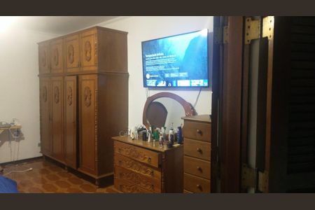 Casa à venda com 226m², 3 quartos e 2 vagas