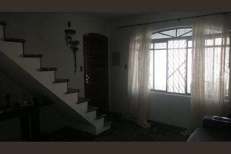 Casa à venda com 226m², 3 quartos e 2 vagas