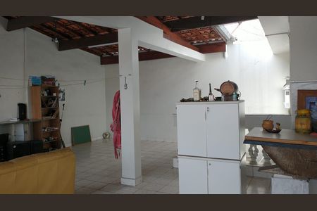 Casa à venda com 226m², 3 quartos e 2 vagas