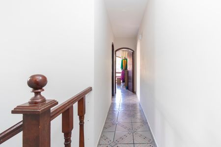 Casa à venda com 150m², 4 quartos e 2 vagas Casa à venda com 150m², 4 quartos e 2 vagasCorredor Piso Superior