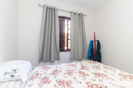 Casa à venda com 150m², 4 quartos e 2 vagas Casa à venda com 150m², 4 quartos e 2 vagasQuarto 1