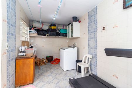 Casa à venda com 150m², 4 quartos e 2 vagas Casa à venda com 150m², 4 quartos e 2 vagasÁrea de Serviço