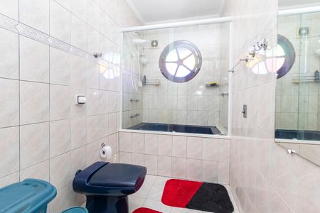 Casa à venda com 150m², 4 quartos e 2 vagas Casa à venda com 150m², 4 quartos e 2 vagasBanheiro da Suíte