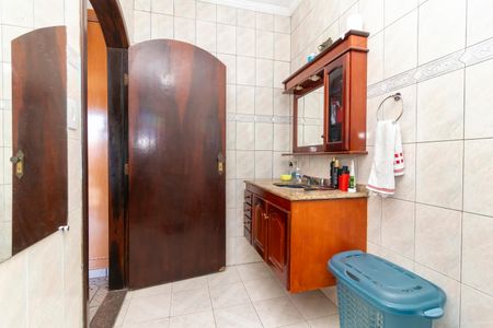 Casa à venda com 150m², 4 quartos e 2 vagas Casa à venda com 150m², 4 quartos e 2 vagasBanheiro da Suíte