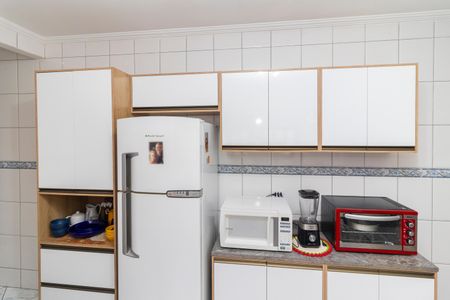 Casa à venda com 150m², 4 quartos e 2 vagas Casa à venda com 150m², 4 quartos e 2 vagasCozinha