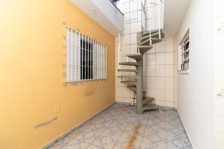 Casa à venda com 150m², 4 quartos e 2 vagas Casa à venda com 150m², 4 quartos e 2 vagasQuintal