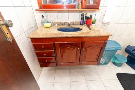 Casa à venda com 150m², 4 quartos e 2 vagas Casa à venda com 150m², 4 quartos e 2 vagasBanheiro da Suíte