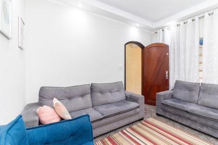 Casa à venda com 150m², 4 quartos e 2 vagas Casa à venda com 150m², 4 quartos e 2 vagasSala