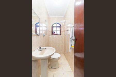 Casa à venda com 150m², 4 quartos e 2 vagas Casa à venda com 150m², 4 quartos e 2 vagasBanheiro Superior