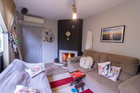 Casa de condomínio à venda com 160m², 2 quartos e 3 vagasSala